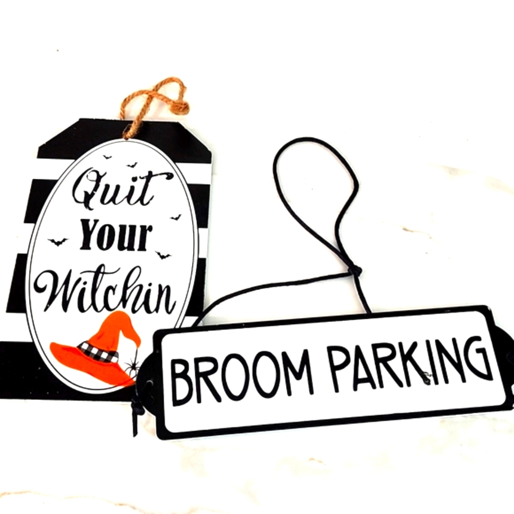 2 Witch Halloween Signs